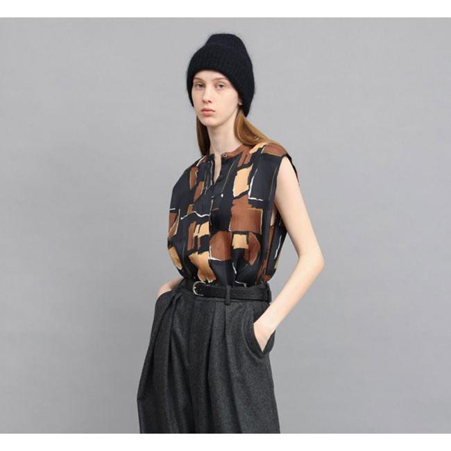 SACRA サクラ 126517071 ジオメトリック ペインティング トップ GEOMETRIC PAINTING TOP | 