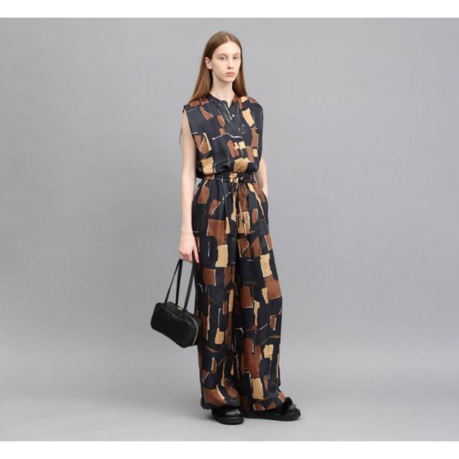 SACRA サクラ 126517071 ジオメトリック ペインティング トップ GEOMETRIC PAINTING TOP |  | 03