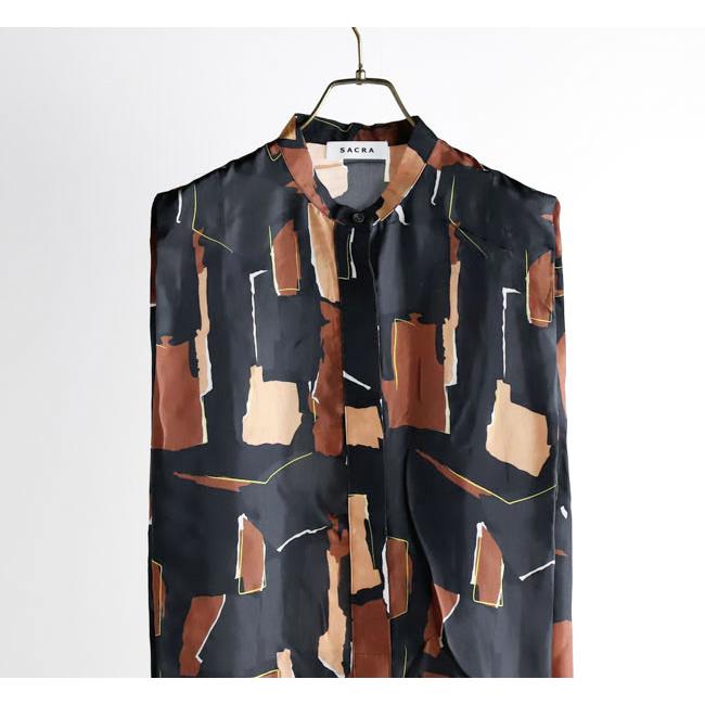 SACRA サクラ 126517071 ジオメトリック ペインティング トップ GEOMETRIC PAINTING TOP |  | 05