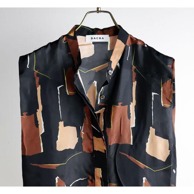 SACRA サクラ 126517071 ジオメトリック ペインティング トップ GEOMETRIC PAINTING TOP |  | 06