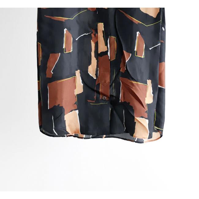 SACRA サクラ 126517071 ジオメトリック ペインティング トップ GEOMETRIC PAINTING TOP |  | 07