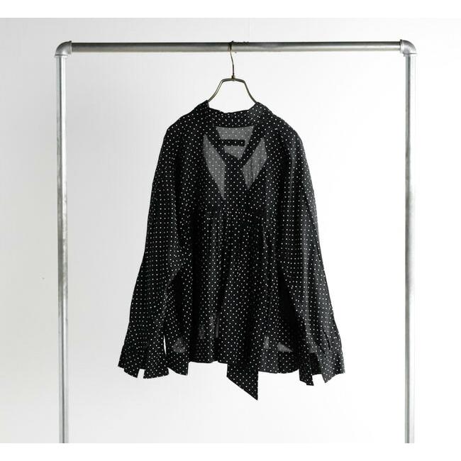 Veritecoeur ヴェリテクール VC-2748 ドットタイカラーブラウス |  | 09