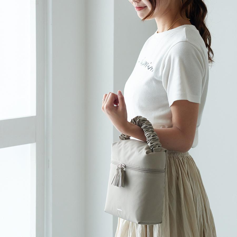 マユ様 Dカン付き マチあり保冷ポーチ マユ様 Dカン付き マチあり保冷ポーチ