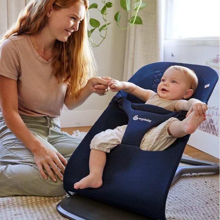 エルゴバウンサー 正規品 ブラック ergobaby（エルゴベビー） バウンサー 新生児 ゆりかご エボルブ