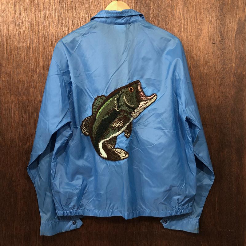 Cap'n Jac Vintage Fishing Jumping Bass Patch Nylon Jacket Cap'n Jac Vintage Fishing Jumping Bass Patch Nylon Jacket