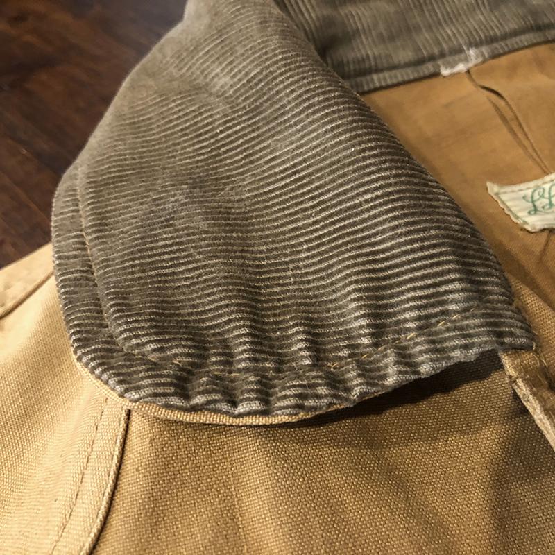 L.L.Bean LL Bean Duck Canvas Hunting Jacket Cursive Logo Tag