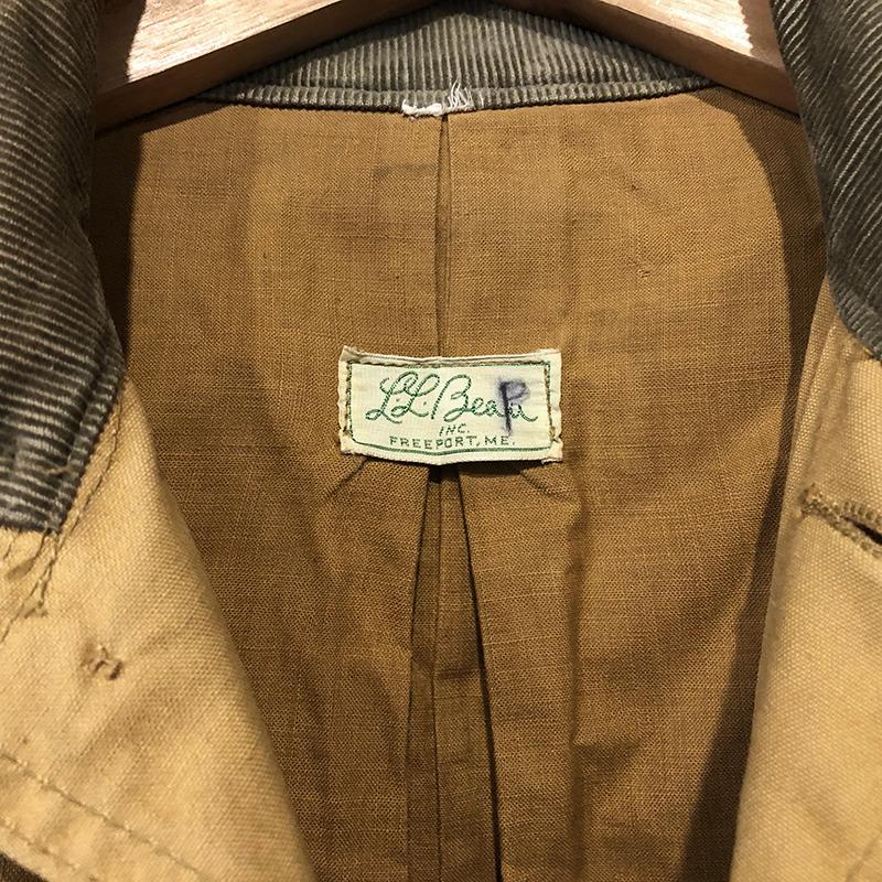 L.L.Bean LL Bean Duck Canvas Hunting Jacket Cursive Logo Tag