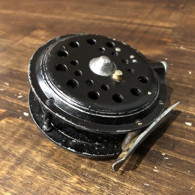PFLUEGER Pflueger Early Medalist 1494 Round Line Guard PFLUEGER Pflueger Early Medalist 1494 Round Line Guard