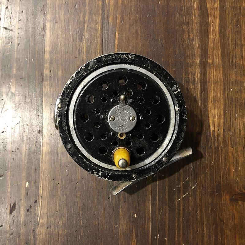 PFLUEGER Pflueger Early Medalist 1494 Round Line Guard PFLUEGER Pflueger Early Medalist 1494 Round Line Guard
