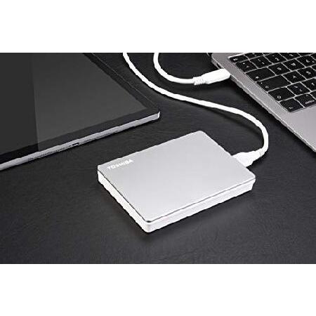【並行輸入品】 Toshiba Canvio Flex 1TB ポータブル外付けハードドライブ USB-C USB 3.0 シルバー PC Mac タブレット用 HDTX110XSCAAの画像