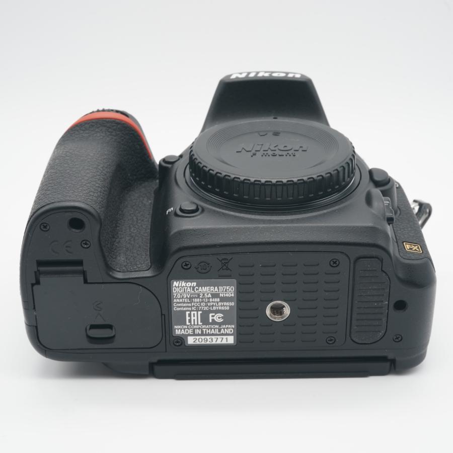 ニコン（Nikon） ほぼ新品 デジタル一眼レフ D750 元箱・未使用