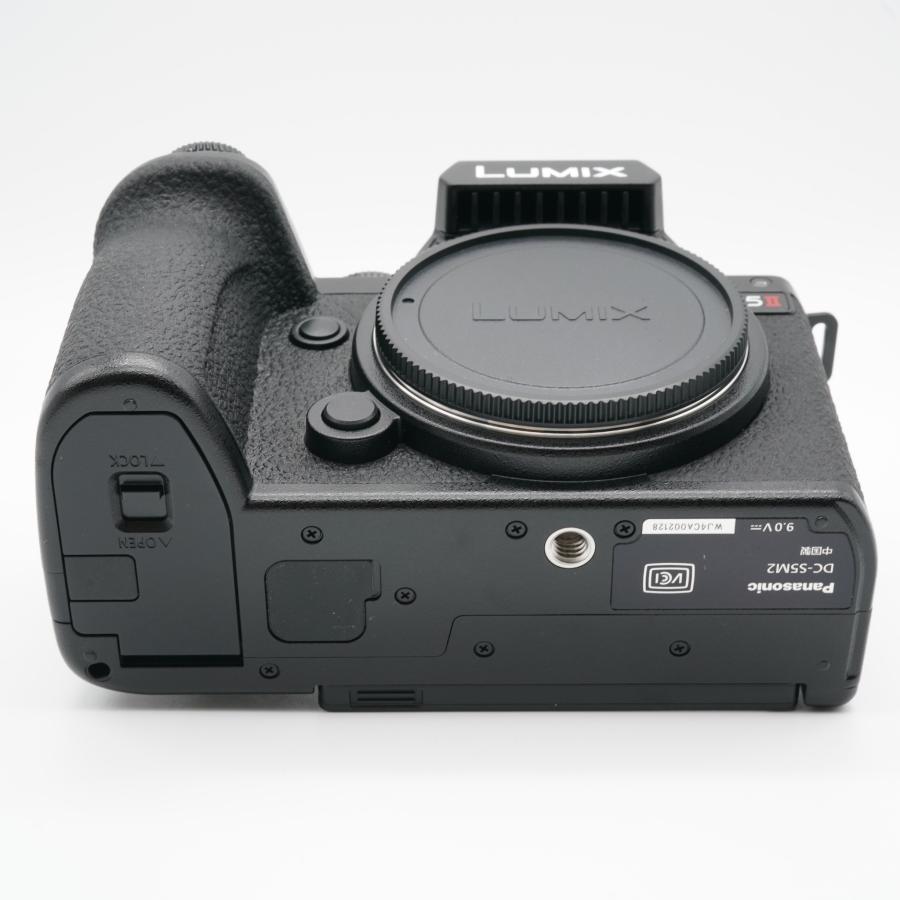 新品級 パナソニック Panasonic DC-S5M2W ダブルズームセットの画像