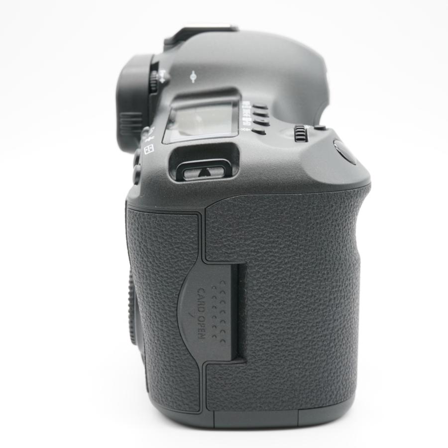 キヤノン（Canon） ほぼ新品 EOS 5Ds ボディ シャッター回数637回