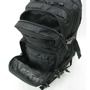 USタイプ アサルトリュック　マルチカモ |  | 04