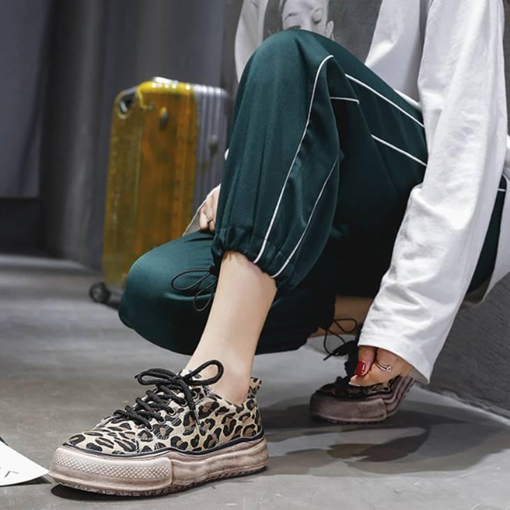 ヒョウ柄 レオパード アニマル柄 スニーカー 編み上げ レースアップ 靴 くつ シューズ レディース レディースファッション カジュアル おしゃれ かわいい ママ Gufs Olulu 通販 Yahoo ショッピング
