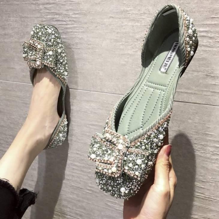 パンプス ビジュー リボン キラキラ シューズ レディースシューズ レディース きれいめ オフィスカジュアル 靴 レディース靴 大人カジュアル レディース レデ Gwkx Olulu 通販 Yahoo ショッピング