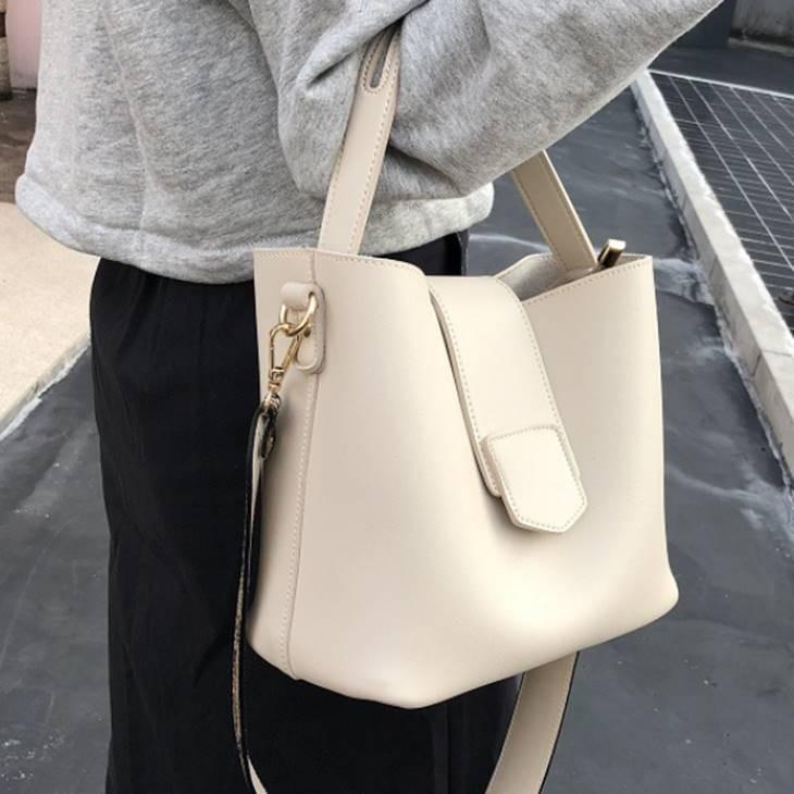 ショルダーバッグ バッグ オフィスカジュアル 鞄 レザー Pu レディース ファッション おしゃれ かわいい レディースファッション 女性用バッグ N1w2 Olulu 通販 Yahoo ショッピング