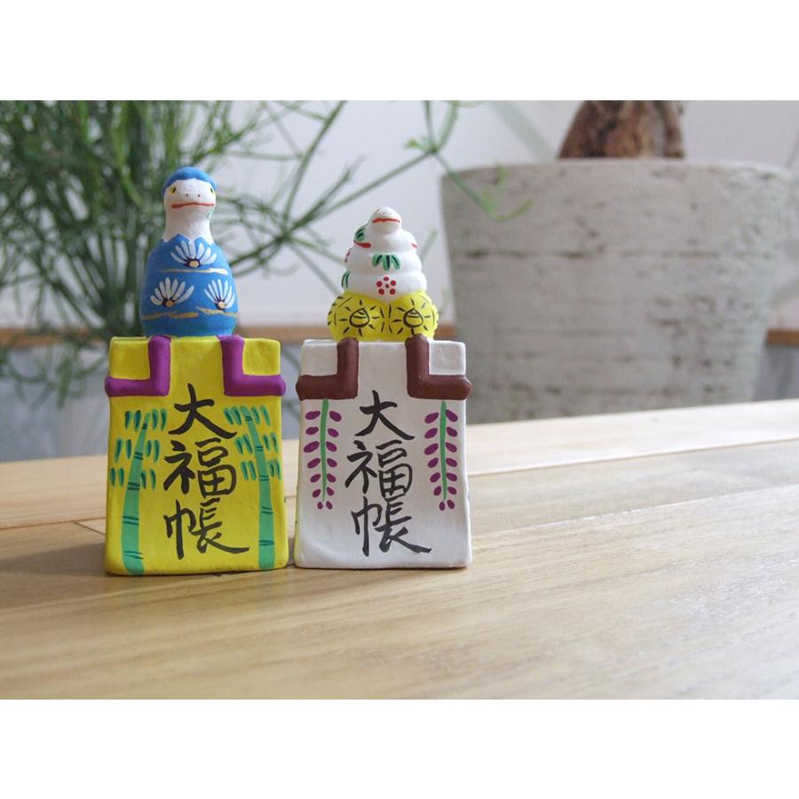 郷土玩具 民藝 福島県 工房千想 大福帳乗り巳 白 干支 蛇 縁起物 置物