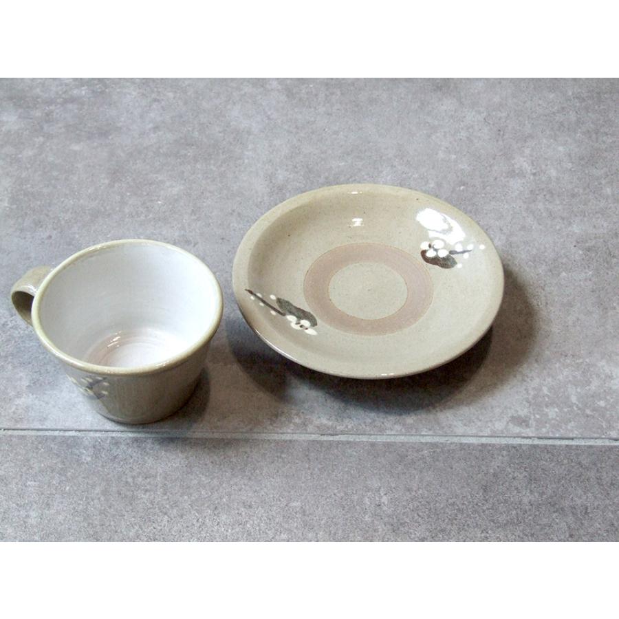鳥取の民藝 牛ノ戸焼窯元 コーヒーカップ＆ソーサー 梅 B : おまめ