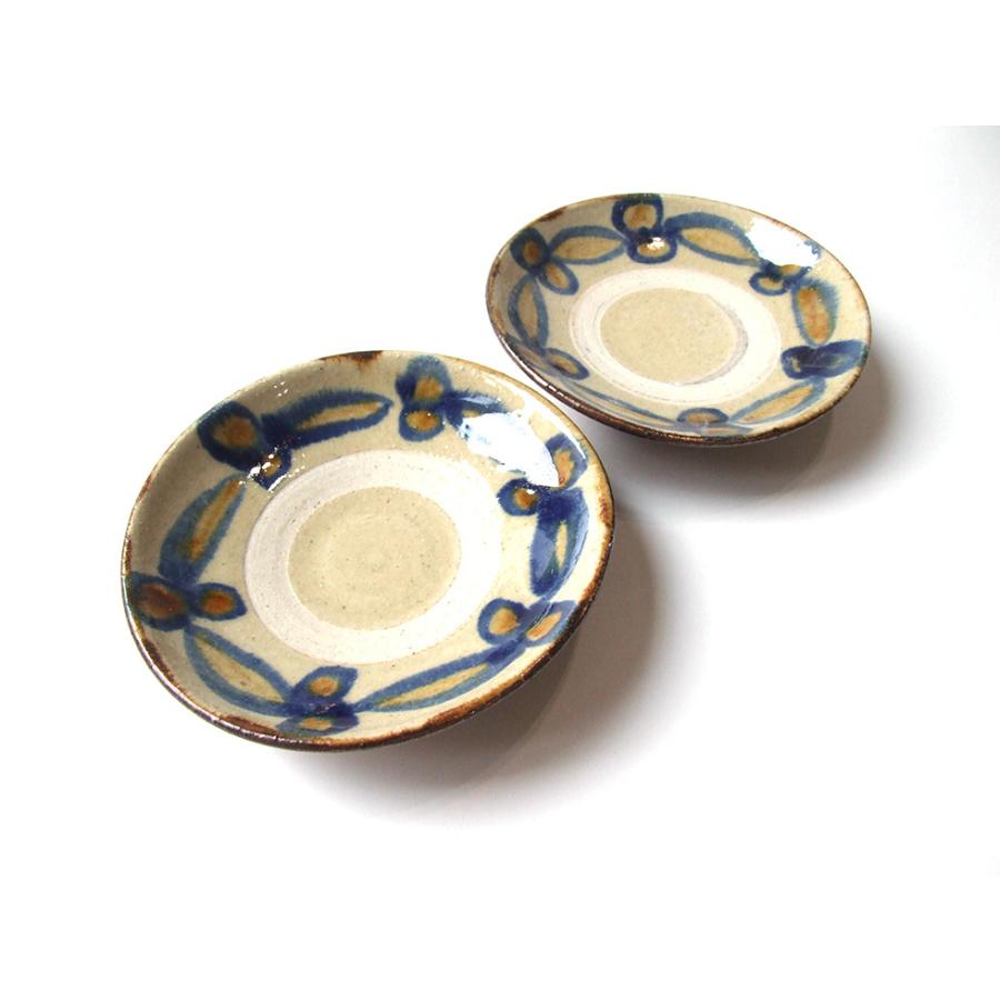 やちむん 民藝 読谷山焼 北窯 松田共司4.5寸皿 小皿 輪花 : おまめ