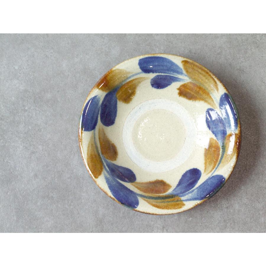 やちむん 民藝 読谷山焼 北窯 松田共司 6寸皿 中皿 コバルトに飴 葉紋