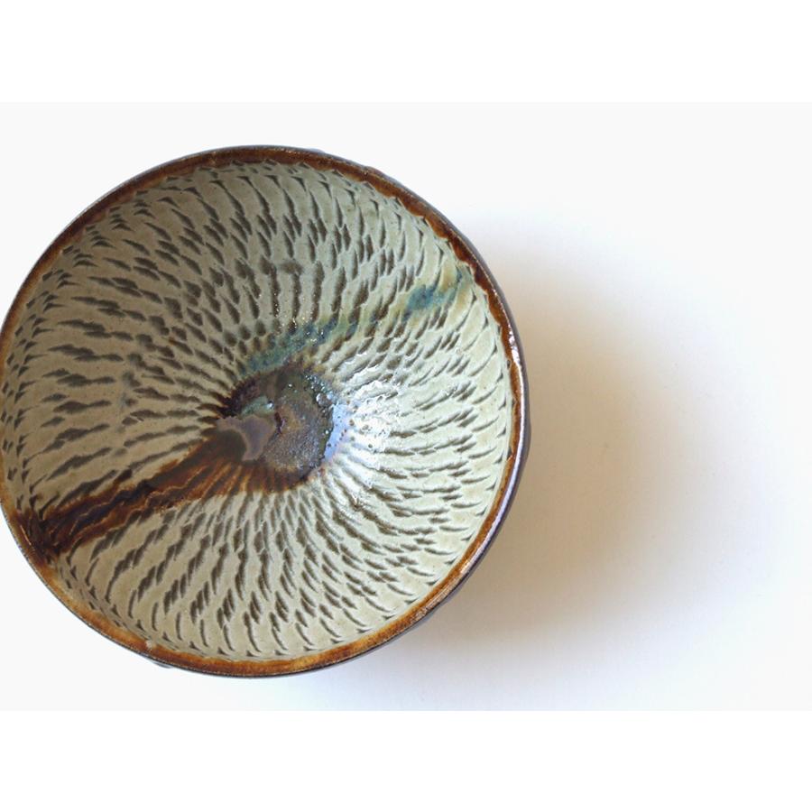 やちむん 民藝 壺屋焼 陶藝玉城5寸椀 小鉢 飛鉋にイッチン : おまめ