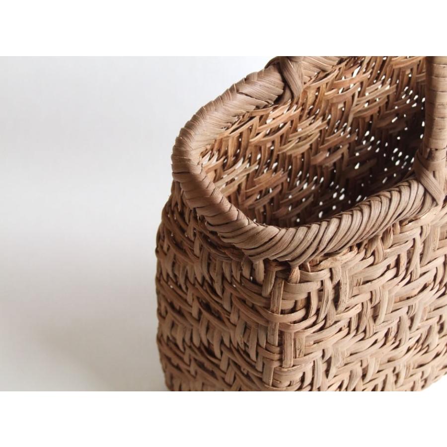 純国産 山形県大井沢 山葡萄かごバッグ 亀甲編み 中 定番型 Yamabudoubag131 おまめ 通販 Yahoo ショッピング