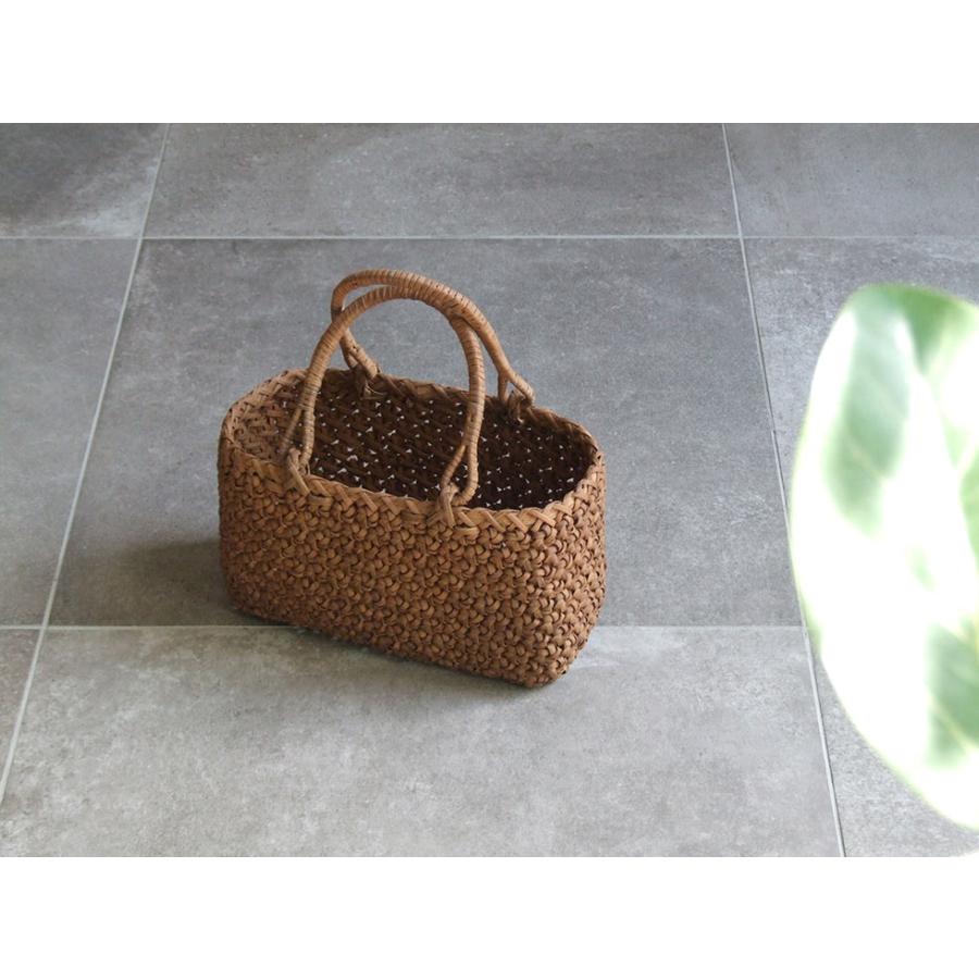 国産山葡萄　楕円型　リング取っ手　六角花結び　カゴ　バッグ 国産山葡萄楕円型リング取っ手六角花結びカゴバッグ