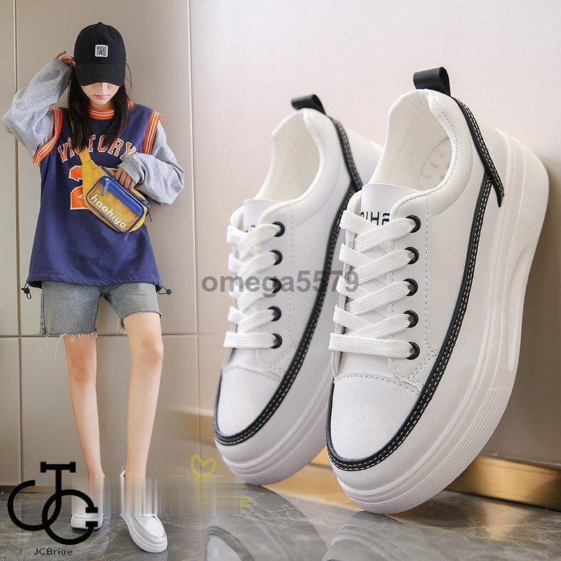 スニーカー レディース 疲れない レディーススニーカー ローカット 歩きやすい 厚底 キャンバス カジュアル 黒 白 おしゃれ ローカット 厚底 スニーカー 靴 Hl08 Oo335 Jcbrigeストア 通販 Yahoo ショッピング