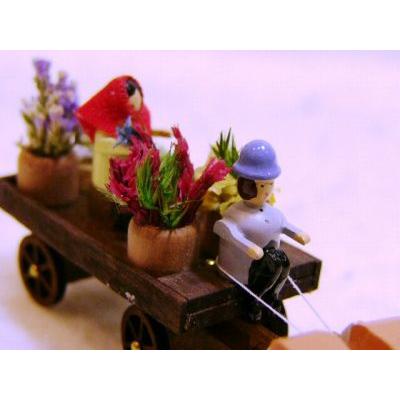 木のおもちゃ ドイツ 木製 知育玩具 エルツ地方 ミニチュアシリーズ 花売りの馬車 即日発送可能 おもちゃの国オズ 通販 Yahoo ショッピング