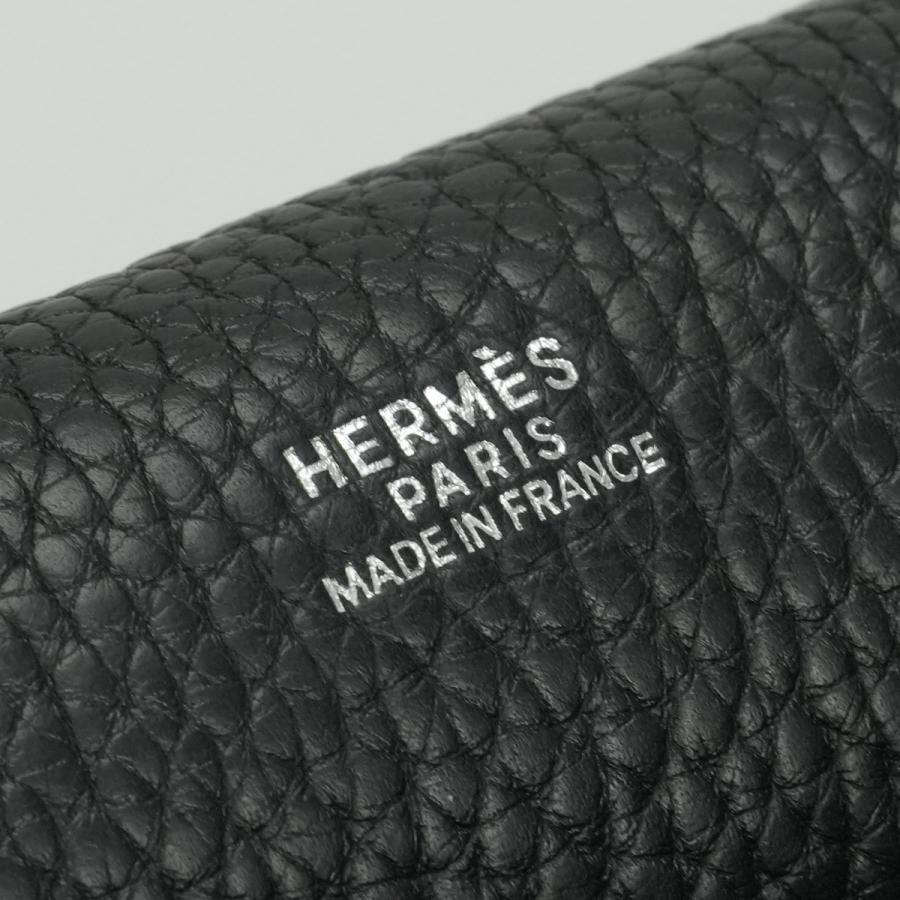 HERMES（エルメス） ヴィクトリアメッセンジャー ヴィクトリア