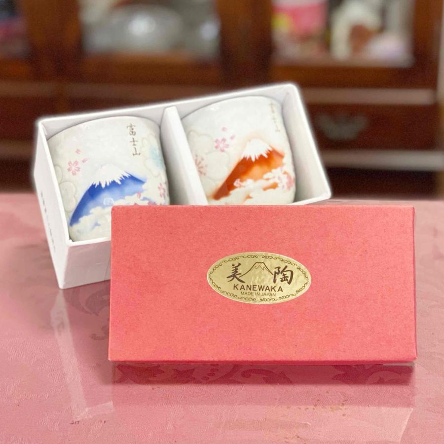 新品　富士山の手描きの湯呑み　夫婦で　二つセットのみ 楽天市場】富士山 夫婦湯呑 名入れ ペアギフト【 FUJICUP 湯呑み