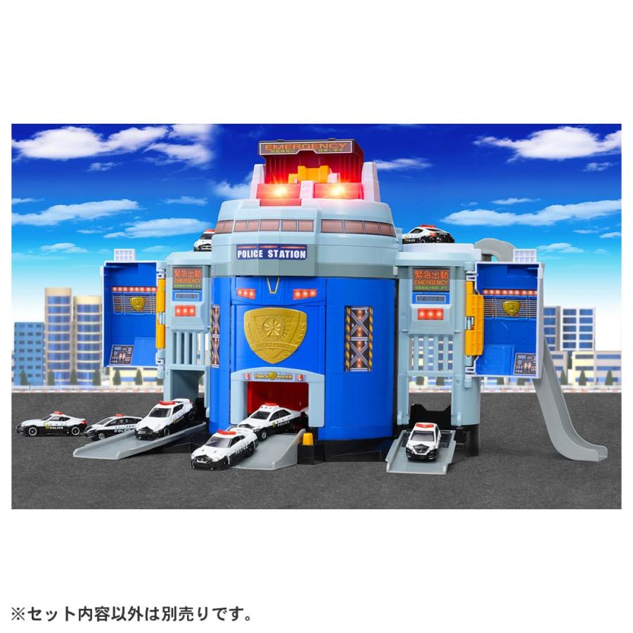 トミカ タカラトミー ぐるっと変形！DXポリスステーション