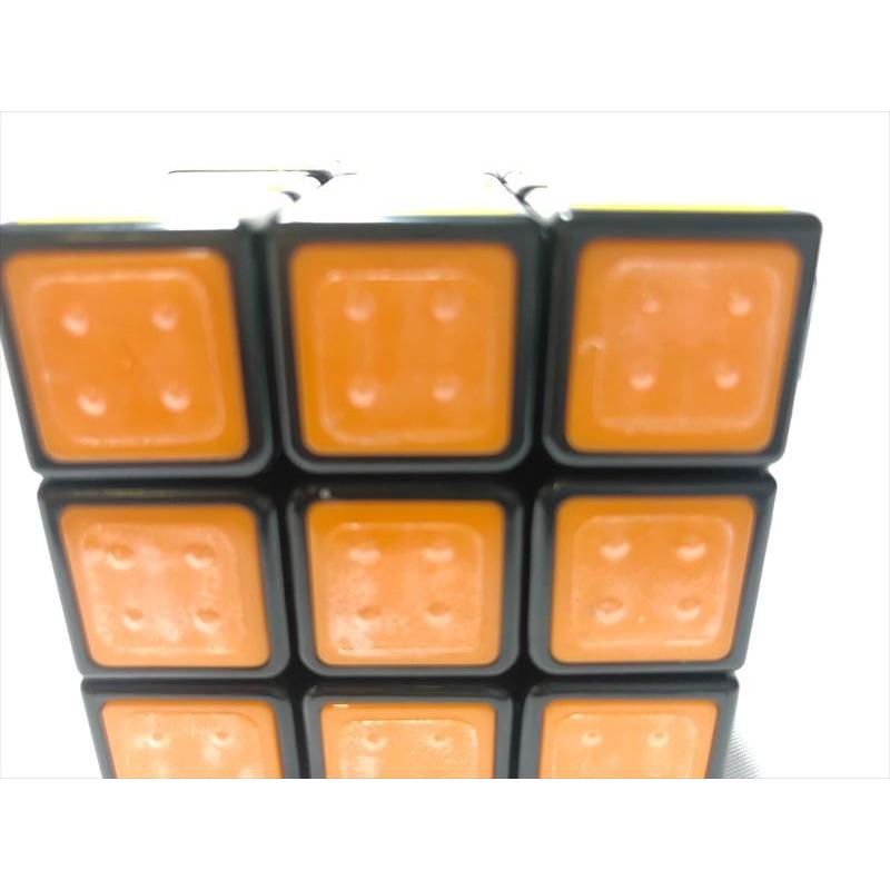 ルービックキューブ 点字 視覚障害者 体験 Rubiks 一面 世界記録 二面