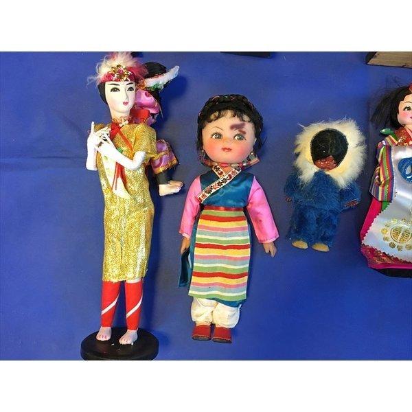 民族衣装人形 13体セット 中古 : おもしろ博物館ショップ - 通販