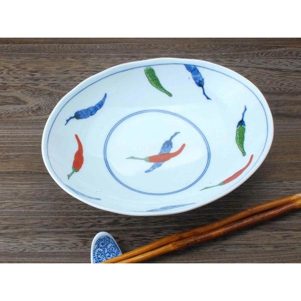 錦とうがらし 70楕円深皿 / 食器 唐辛子柄 楕円深皿 盛り皿 白磁 転写
