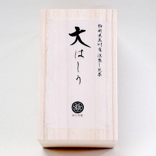 おもてなしギフト 煎茶 静岡県袋井のにしたながお届けする 貴重な大はしりで今年の一番を楽しむ 本金蒔絵200g缶桐箱入り (4/20前後より出荷） |  | 02