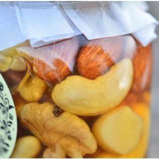 おもてなしギフト 蜂蜜 広島県の蜂蜜を届ける升田養蜂場のナッツの蜂蜜漬け |  | 01
