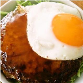 おもてなしギフト　ハンバーグ　北海道産の牛肉で作ったふっくら焼ける穴あきビーフハンバーグ（８個）セット｜omotenashigift｜03