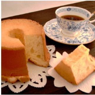 おもてなしギフト シフォンケーキ ママの優しさを伝える横須賀シフォン 定番バニラシフォンと選べるシフォンケーキ（14cm×2個） |  | 01