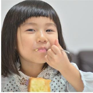 おもてなしギフト シフォンケーキ ママの優しさを伝える横須賀シフォン 定番バニラシフォンと選べるシフォンケーキ（14cm×2個） |  | 03