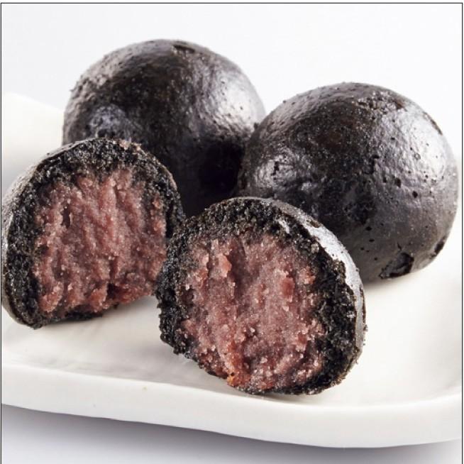 和菓子 横須賀の老舗 いづみやのかりんとう饅頭 黒かりん 数々の賞をいただいてます |  | 02