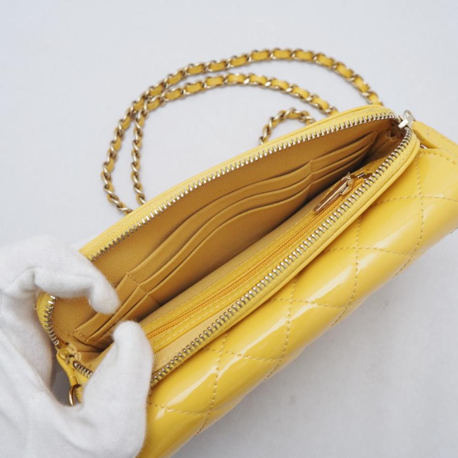 CHANEL シャネル フラップ フォンケース ショルダーバッグ