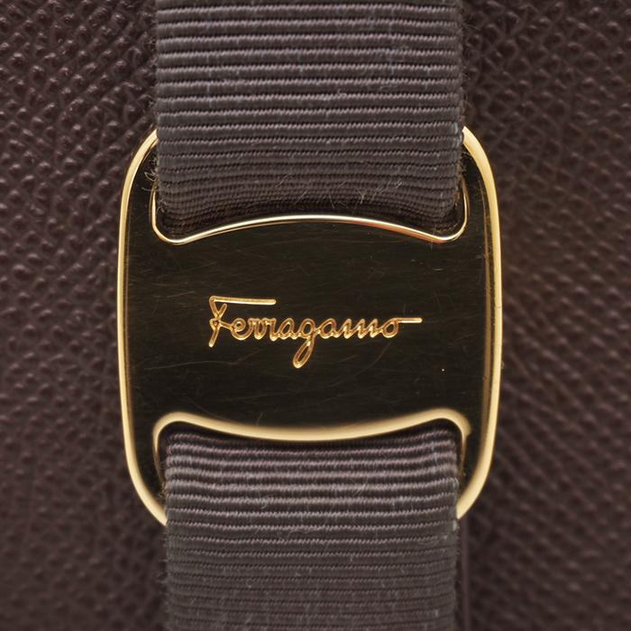 FERRAGAMO（フェラガモ） ヴァラ リボン 二つ折り財布 コンパクト