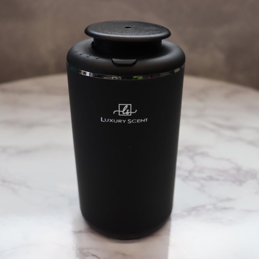 メーカー直送 LUXURY SCENT(ラグジュアリーセント) アロマディフューザー 充電式 コードレスタイプ 車用 フレグランス 芳香剤 アロマオイル ※代引・返品不可の画像