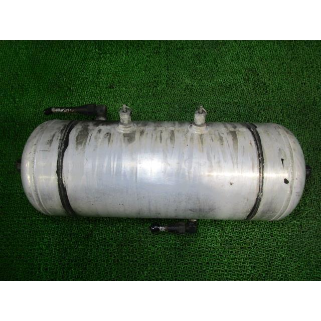 いすゞ大型車 ギガ KC-CYM50V2W エアタンク 外側 1-48370-007-0 1 