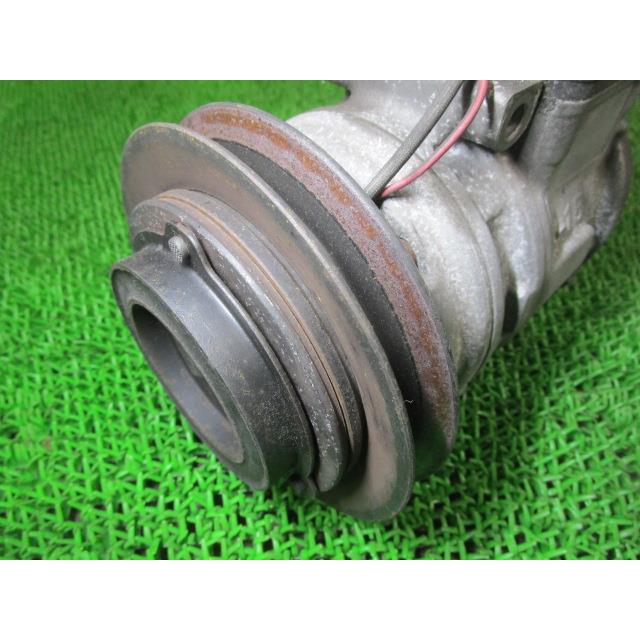 いすゞ大型車 ギガ KC-CYM50V2W エアコンコンプレッサー 1-83532 いすゞ大型車 ギガ KC-CYM50V2W エアコンコンプレッサー 1-83532