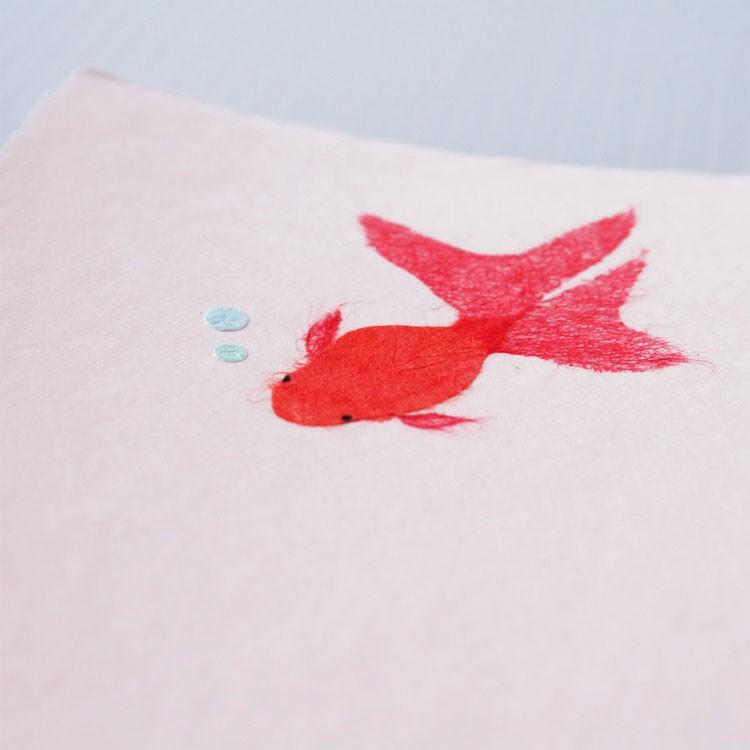 めでたや 絵葉書 おしゃれ 和紙 ちぎり絵はがき 夏 赤い金魚 手漉き