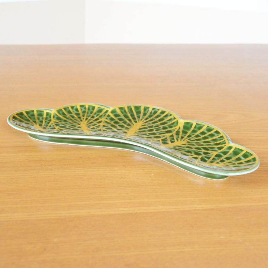 【在庫セール】正月 食器 前菜皿 和食盛り皿 25cm 和食器 縁起物 松葉 有 正月 食器 前菜皿 和食盛り皿 25cm 和食器 縁起物 松葉 有田焼 幸松葉