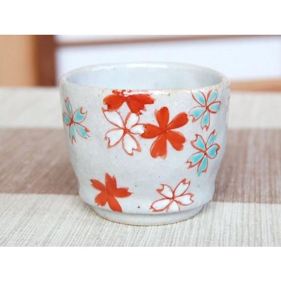 ぐい呑み おちょこ 木箱入 有田焼 赤絵桜ちらし : 有田焼やきもの市場